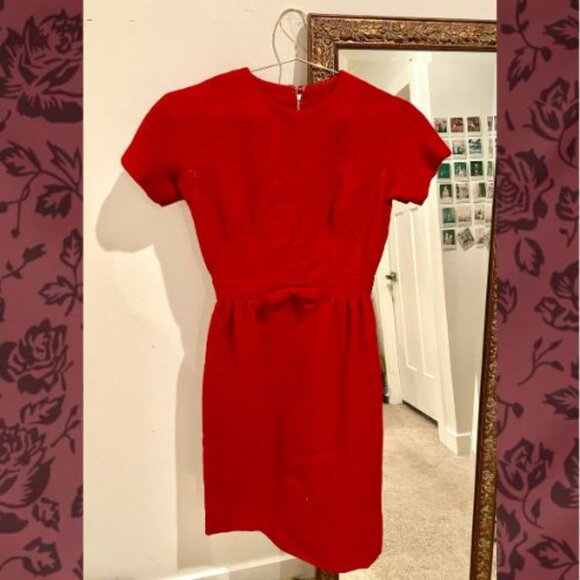 Red 60s Bow Wiggle Dress - Authentic Vintage Size: Small Excellent Condition - Picture 2 of 6